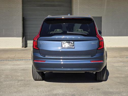 2026 Volvo XC90 Ultra, B6 AWD Gas (mild hybrid), Gasoline, Bright, 7 Seats