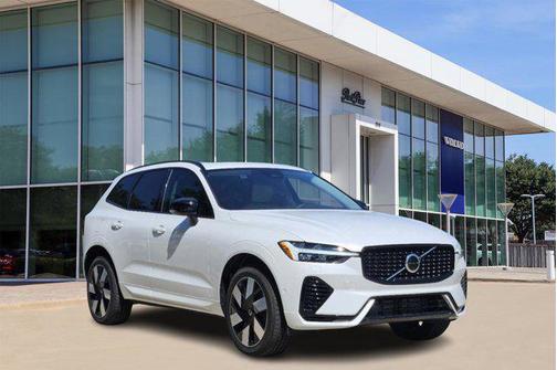 2025 Volvo XC60 Plug-In Hybrid T8 Plus