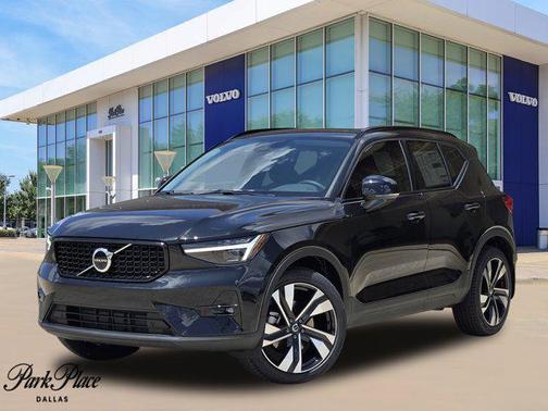 2026 Volvo XC40 B5 Ultra