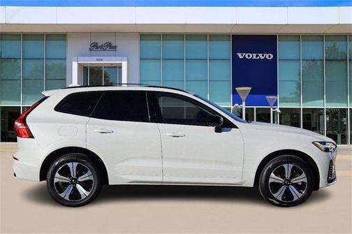 2025 Volvo XC60 Plug-In Hybrid T8 Core