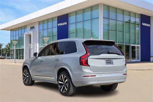 2025 Volvo XC90 B6 Core