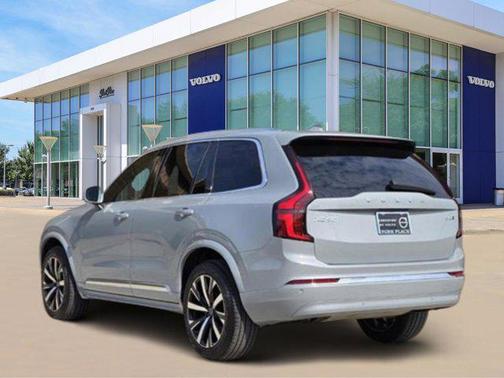 2025 Volvo XC90 B6 Core