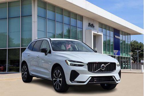 2025 Volvo XC60 Plus