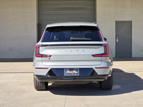 2025 Volvo EX90 Twin Motor Ultra