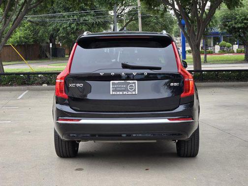 2025 Volvo XC90 B5 Core