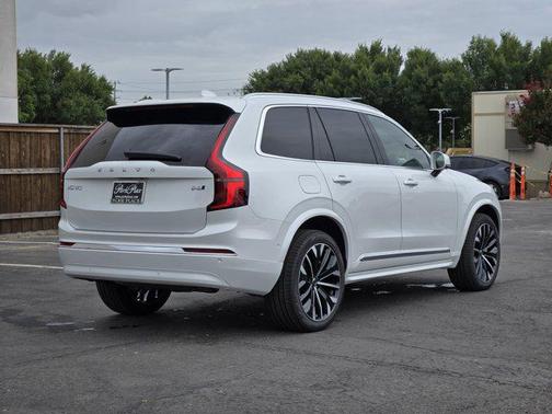 2026 Volvo XC90 B6 Plus 7-Seater