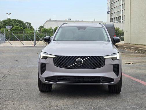2026 Volvo XC90 B6 Ultra Dark Theme 6-Seater