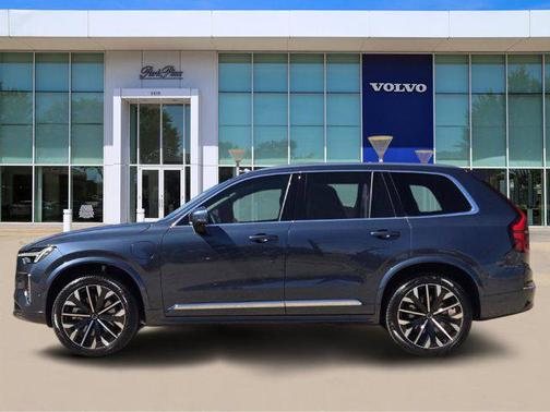 2025 Volvo XC90 Plug-In Hybrid T8 Plus 7-Seater