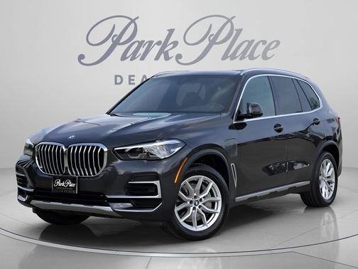 Black Sapphire Metallic 2023 BMW X5 PHEV xDrive45e