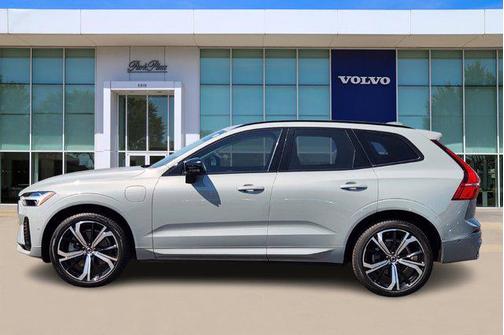 2025 Volvo XC60 Plug-In Hybrid T8 Ultra