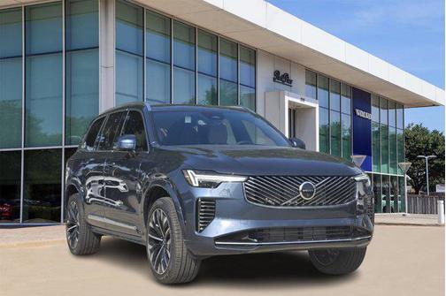 2025 Volvo XC90 Plug-In Hybrid T8 Plus 7-Seater