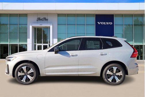 2025 Volvo XC60 Plug-In Hybrid T8 Core