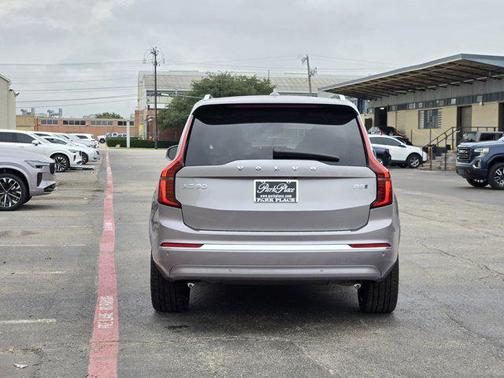 2026 Volvo XC90 B5 Core