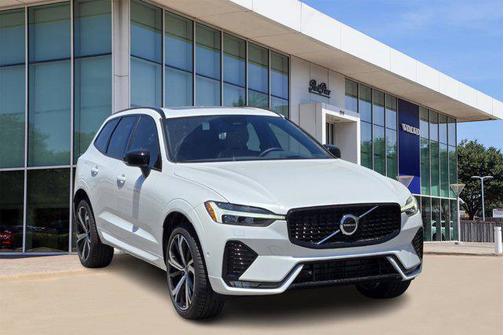2025 Volvo XC60 B5 Ultra