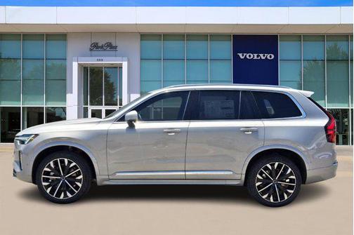 2025 Volvo XC90 B5 Plus 7-Seater