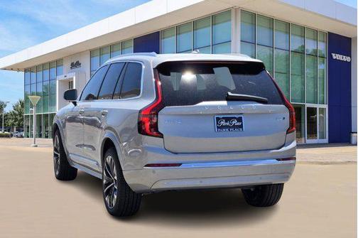 2025 Volvo XC90 B5 Plus 7-Seater