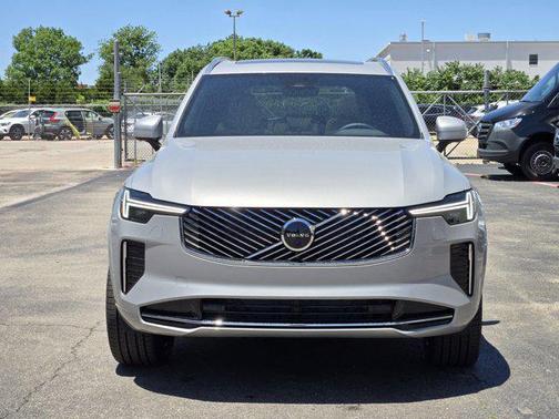 2025 Volvo XC90 B5 Plus 7-Seater