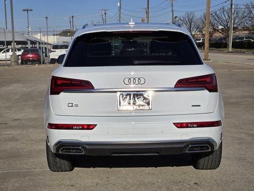 2023 Audi Q5 45 S line Premium Plus