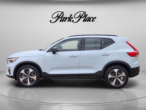 Cloud Blue 2026 Volvo XC40 Plus, B5 AWD Gas (mild hybrid), Dark