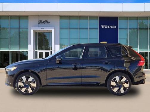 2025 Volvo XC60 Plug-In Hybrid T8 Plus