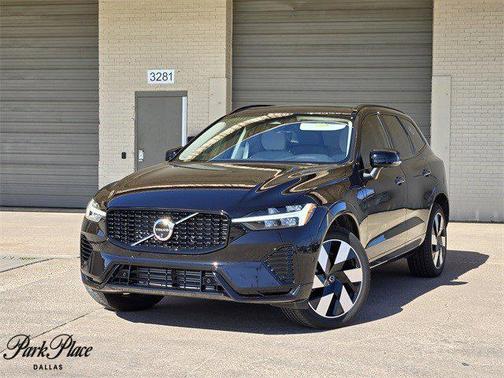 2025 Volvo XC60 Plug-In Hybrid T8 Plus