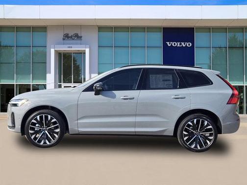 2026 Volvo XC60 B5 Ultra