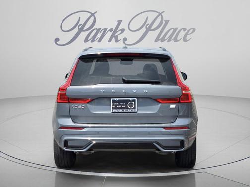 Thunder Grey Metallic 2024 Volvo XC60 Recharge Plug-In Hybrid T8 Ultimate Dark Theme
