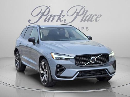Thunder Grey Metallic 2024 Volvo XC60 Recharge Plug-In Hybrid T8 Ultimate Dark Theme