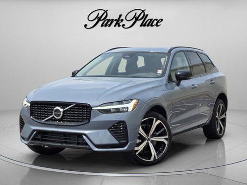 2024 Volvo XC60 Recharge Plug-In Hybrid T8 Ultimate Dark Theme