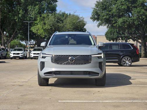 2025 Volvo XC90 Plug-In Hybrid T8 Plus 7-Seater