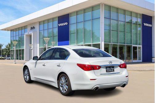 2015 INFINITI Q50 Premium