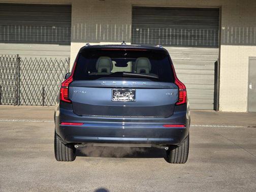 2026 Volvo XC90 B6 Ultra 6-Seater