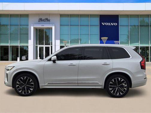 2025 Volvo XC90 B6 Core