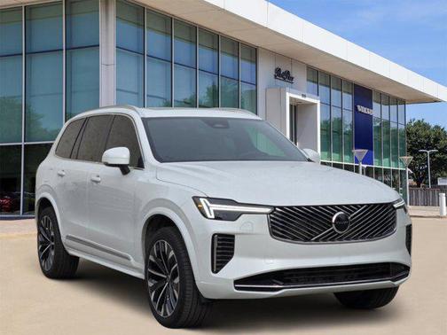 2025 Volvo XC90 B6 Core