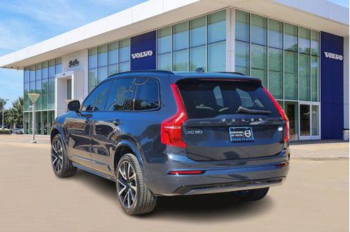 2023 Volvo XC90 Recharge Plug-In Hybrid T8 Plus Dark Theme 7-Seater