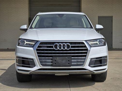 2019 Audi Q7 45 Premium