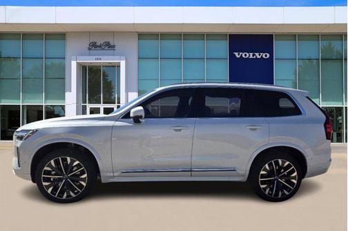 2025 Volvo XC90 B5 Plus 7-Seater