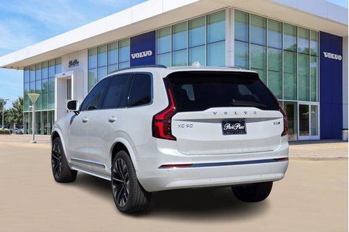2025 Volvo XC90 B5 Plus 7-Seater