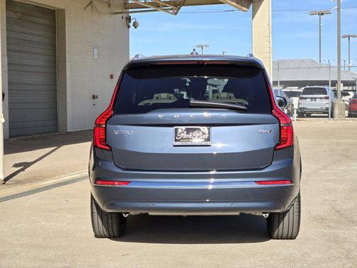 2026 Volvo XC90 B6 Ultra 7-Seater