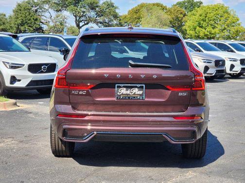 2026 Volvo XC60 B5 Ultra