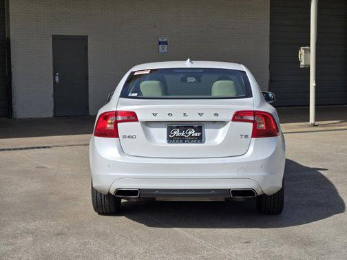 2015 Volvo S60 T5 Premier Plus
