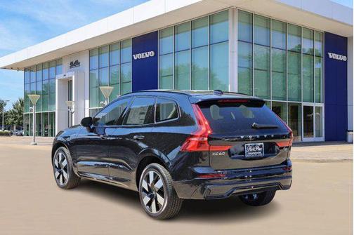 2025 Volvo XC60 Plug-In Hybrid T8 Plus