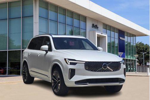 2025 Volvo XC90 B5 Plus 7-Seater