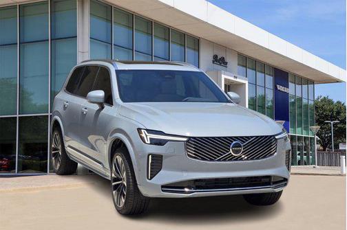 2025 Volvo XC90 B6 Plus 7-Seater