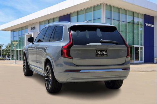 2025 Volvo XC90 B6 Plus 7-Seater