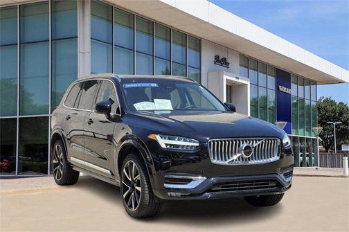 2025 Volvo XC90 B5 Plus