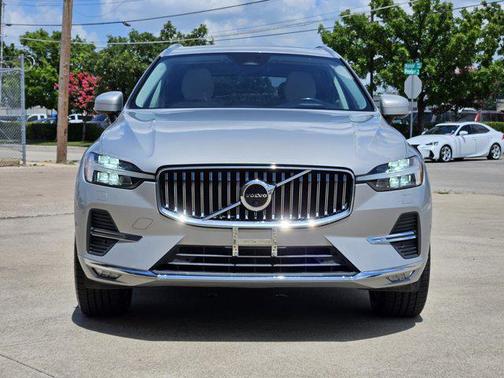 2022 Volvo XC60 B5 Inscription