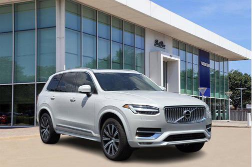 2025 Volvo XC90 B6 Plus 7-Seater
