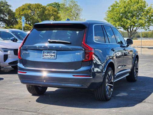 2026 Volvo XC90 B6 Plus 7-Seater