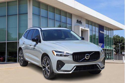 2025 Volvo XC60 B5 Plus